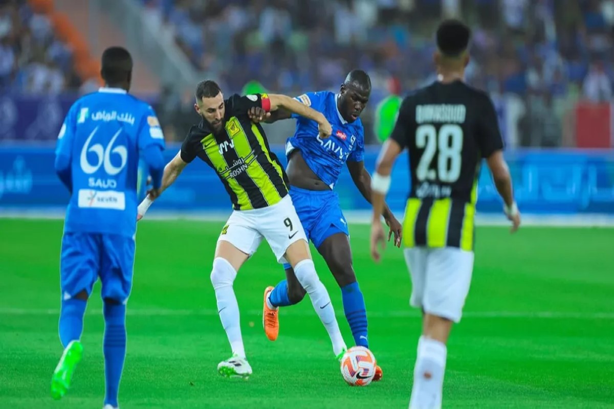 رئيس الاتحاد يكشف عن مفاجأة خاصة لجماهير العميد أمام الهلال!