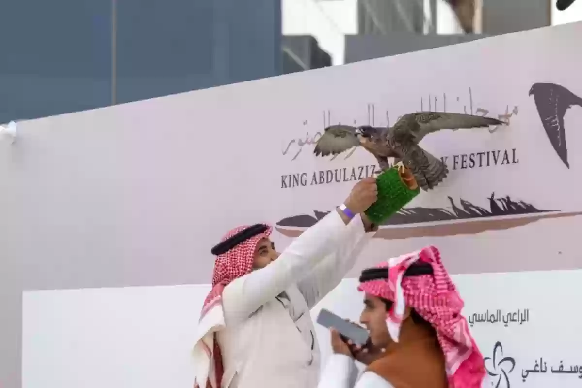 مهرجان الملك عبدالعزيز للصقور 2024 ينطلق بختم يروي قصة الفخر السعودي